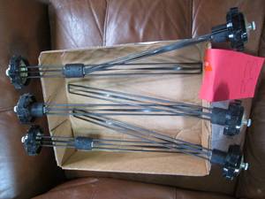 Lot of 6 fuel tank gauges with fuel...
