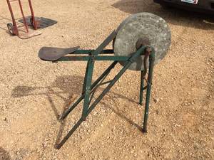 lot 5 image: Antique Handcrank Seated Sharpening Stone