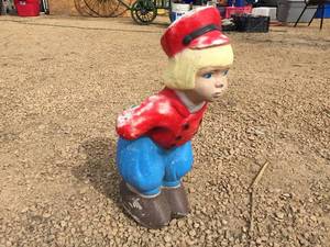 lot 8 image: Vintage Dutch Boy Cement Figure
