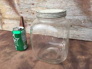 lot 22 image: Vintage Hazel Atlas Glass Store Jar with Lid