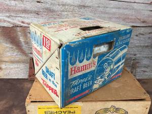 lot 67 image: Vintage Hamms Tapper Draft Beer Keg and Box