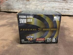 lot 81 image: Federal Premium 9mm Luger 20 Cartridge Box Ammo