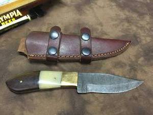 lot 116 image: Damascus Steel Hunting Knife with Leather Sheath