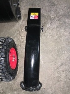 lot 25 image: LEGEND FORCE 24 IN. TWO-STAGE GAS SNOW BLOWER WITH ELECTRIC START. SEE PICTURES