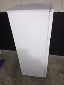 lot 55 image: MAGIC CHEF 7.4 CU. FT. 2-DOOR MINI FRIDGE IN WHITE. SEE PICTURES
