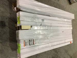 Lot of 7 cases Home Decorators Strand Woven Mahogany 38 in. T x 5-18 in. W x 72 in. L Engineered Click Bamboo Flooring see pictures couple boxes open