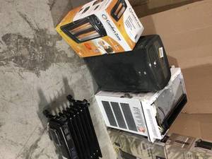 Lot with Heaters and 2 Air Conditioners open box customer returns see pictures