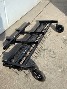 lot 8 image: J.R.Co. Commercial Lawn Dethatcher Rake