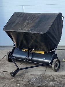 lot 9 image: Agri-Fab Pin-Hitch Towable Lawn Sweeper