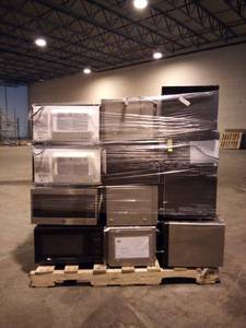 28 Units untested Microwaves GELGInsignia mainly .7 & .9 Cu