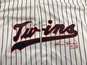 Harmon Killebrew Signed Jersey ( JSA Authentication )