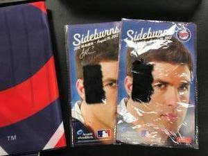 A lot of MN Twins NFL memorabilia ( sign, flag, book )