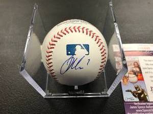 Joe Mauer Autographed Baseball ( JSA Authentication )