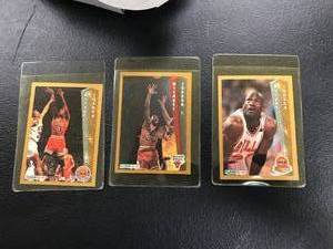 1992-93 Fleer Ultra Basketball Set  ( see photos for details )