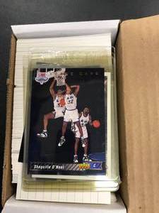 1992-93 Upper Deck Basketball Set with shaq rookie ( see photos for details )