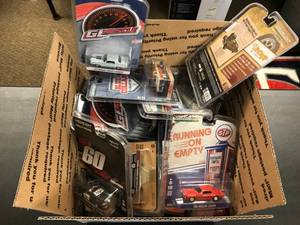 Lot of 25 Collector Edition Sealed Cars ( see photos for details )