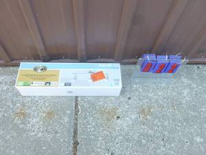 Hampton bay 3 light led directional track light. Store return. As shown.