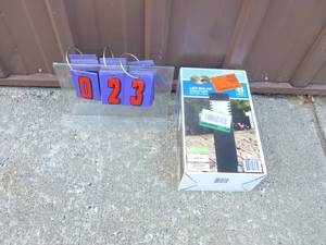 LED solar powered 6 pack post lights. Store return. As shown.