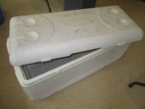 Igloo XL Cooler Hinges Broken Oth...