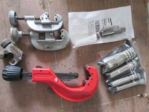 High Value Lot of Pipe Cutters & Ex...