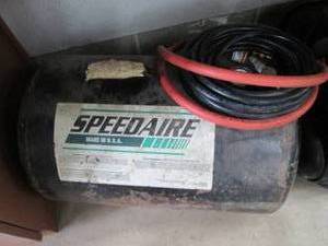 SpeedAir Air Compressor  (Aprox. 10...