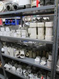 Large Lot of 2 PVC Plumbing Fittin...