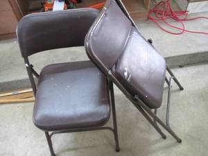 (2) Folding Chairs