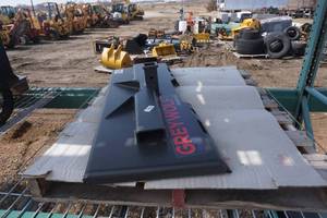 lot 19 image: Brand New Grey Wolf Brand Universal Mount Bobcat Skid Loader Skid Steer ReceiverTrailer Mover Attachment