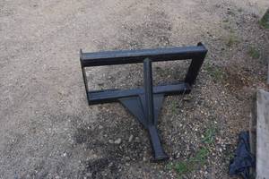 lot 27 image: Brand New Bobcat MT Mini Pallet Receiver Trailer Mover Attachment
