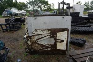 lot 34 image: Fork Lift Hydraulic ClampGrapple Attachment