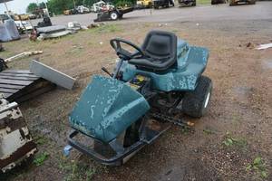 lot 35 image: CheTech 3 Wheeler Motorized Golf Course Sand Trap RakeGroomer