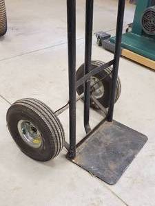 lot 35 image: 2-Wheeler Hand Dolly