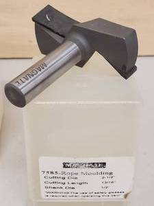 lot 42 image: (4) 12 Shank Assorted Molding Shaping Bits Lot