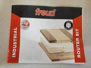 lot 51 image: Industrial Router Bit set by Freud 99-268