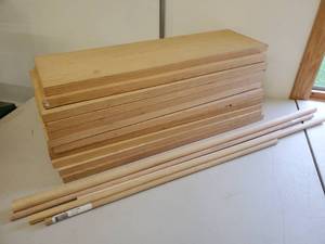 lot 79 image: (10) pc Oak Wood & (5) Dowel Rods
