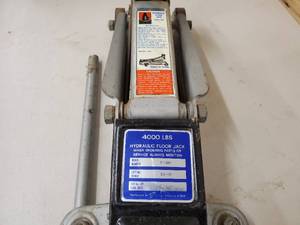 lot 98 image: 4000 lbs Hydraulic Floor Jack