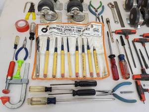 lot 107 image: Tools Lot