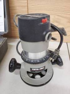 lot 117 image: Porter Cable  Router Model 1001-T2 with Router Base