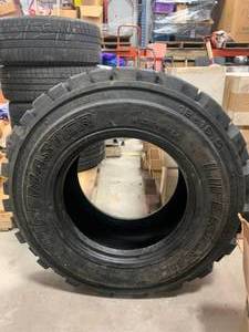 Life Master 12-6.5 Skid Steer Tire Appears New�