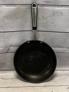 8�Calphalon�1388 Nonstick Fry Pan�