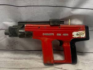 Hilti DX451 Power Actuated Nail Gun�