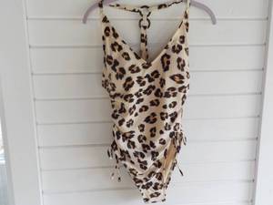Kona Sol one piece swimsuit size M ...