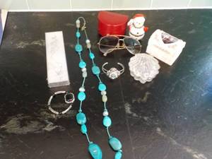 jewelry, jewelry boxes, and sunglas...