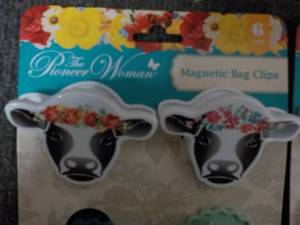lot of 3 The Pioneer Women magnetic...