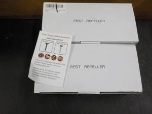 2 boxes 2 pack each Solar Powered m...