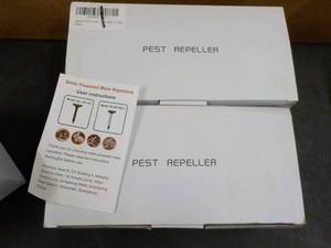 2 boxes 2 pack each Solar Powered m...