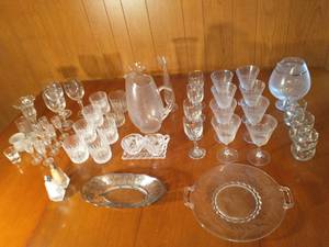 lot 27 image: Collection Of Glassware And Crystal