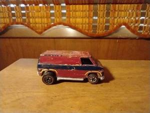 lot 39 image: 1974 Hot wheels Redline Van