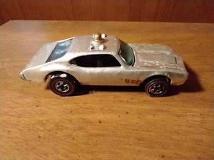 lot 45 image: 1969 Hot wheels Redline Police Cruiser