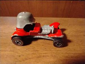 lot 51 image: 1969 Hot Wheels Redline Red Barroom